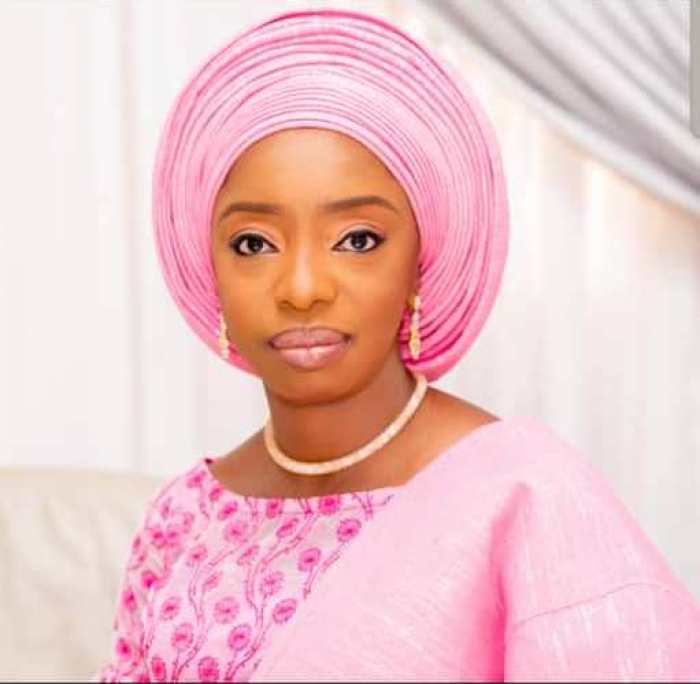 sanwo olu 7 Lagos State First Lady, Dr. Ibijoke Sanwo-Olu has urged expectant and nursing mothers to embrace exclusive breastfeeding for at least the first six months after delivery, saying doing so will go a long way to improve child growth and development.    