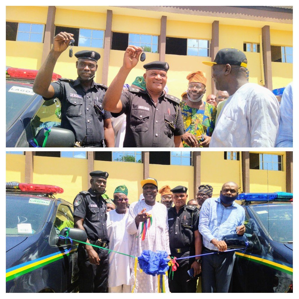 20210524 210333 collage2238764027753292210 As promised in his bid to support the security outfits in Ikorodu local government, Hon Wasiu Adesina (Executive Chairman Ikorodu local government) on Monday 24th of May 2021 delivered two police patrol vehicles.
