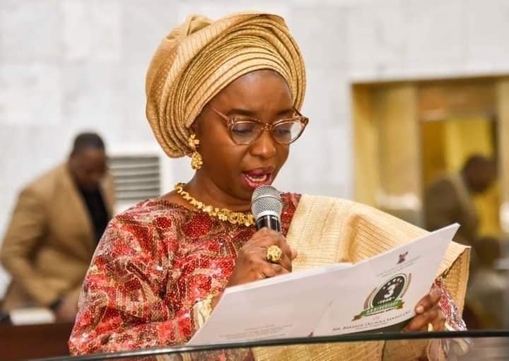 fb img 16557852295727188496783427480851 Lagos State Governor, Mr. Babajide Olusola Sanwo-Olu, on Sunday, said his administration has matched words with achievements as far as governance is concerned in the past three years.
Governor Sanwo-Olu stated this in his address at the third Anniversary Thanksgiving Service of his administration with the theme: "O God, Our Help in Ages Past", held on Sunday at the Chapel of Christ the Light, Alausa, Ikeja.
The Governor, who was represented at the event by his wife, Dr. Ibijoke Sanwo-Olu, expressed gratitude to God for the mercies, protection, wisdom and understanding that has assisted the administration in achieving success within the last three years.
He maintained that despite all the challenges faced by the present administration, the State Government was able to match words with achievements, especially in the implementation of the T.H.E.M.E.S Agenda and other things promised Lagosians.
"Despite all the challenges faced in the recent past by the present administration, we were able to record unprecedented achievements as far as the implementation of our T.H.E.M.E.S agenda and other lofty programmes we promised Lagosians three years ago. We were able to match our words with achievements", Sanwo-Olu said.
The Governor thanked Lagosians for the cooperation and support as well as the fervent prayers of men and women of different religions and denominations, enjoining all residents to rally around the government as the year 2023 general elections approach.
"Let me at this juncture express our appreciation to all Lagosians for your support, cooperation and prayers in the past three years. We want more of your support as we approach the 2023 general elections, in which by the special grace of God, I and Dr. Kadri Obafemi Hamzat, would be participating as governorship and deputy governorship candidates of our great party, the All Progressive Congress (APC), for another term of four years in office. By the grace of God, I assure all Lagosians that better times lie ahead", Sanwo-Olu said.
Earlier in his sermon, Bishop of the Diocese of Badagry, Methodist Church Nigeria, Rt. Rev. Dr. Sunday Onadipe, said the achievements recorded by Governor Babajide Sanwo-Olu in Lagos State, confirmed that he had a very great notion and initiatives to make Lagos Greater, adding that Governor Sanwo-Olu is an epitome of good leadership.
Rev. Onadipe urged the Governor to continually pray for wisdom to tackle insecurity and youth unrest, while also focusing on the speedy completion of the Lagos-Badagry Road.