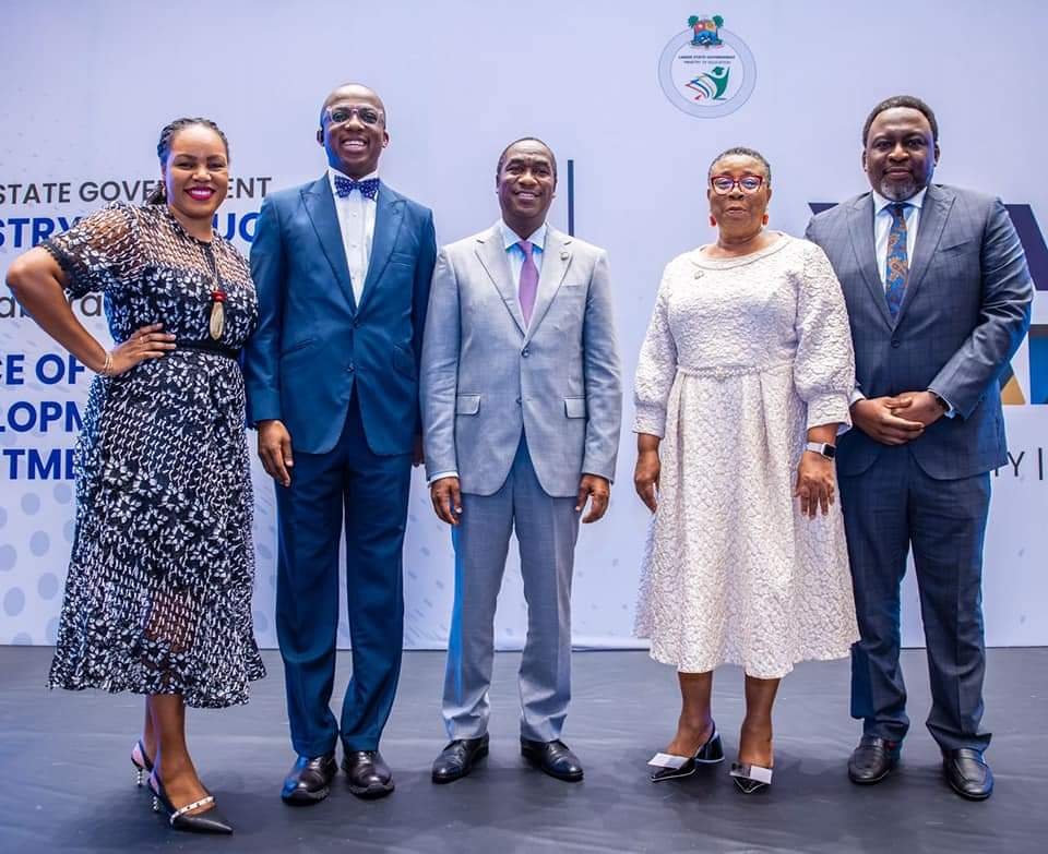 fb img 16562667314236982941074091694524 Lagos State Governor, Mr Babajide Olusola Sanwo-Olu, has called on the organised private sector to collaborate with the State government by investing in its education reform plan aimed at giving every student a solid foundation for personal and professional success.
The Governor made the call while speaking at the EQUAL Summit organised by the Ministry of Education, in collaboration with the Office of Sustainable Development Goals and Investment (Lagos Global), at the Eko Hotels, Victoria Island, Lagos, and aimed at improving the education sector in the State.
Governor Sanwo-Olu, who spoke through his deputy, Dr Kadri Obafemi Hamzat, said there would be several concession opportunities for private organisations that will participate in the collaboration through their corporate social responsibility and institutional resources, drive, knowledge and target-driven practices.
He added that his administration recognised the need for educational infrastructure that complies with the demands of the 21st-Century while technology must support teaching and learning in schools to help prepare pupils for current and emerging realities. As such, the State Government counts on the support of the private sector to provide a 21st-Century focused professional in all spheres.
The Governor emphasised that the education reform plan of his administration is all-encompassing, covering every facet of the public education system including Primary Schools, Secondary Schools, Model Colleges, and Technical and Vocational Schools, to ensure that all students in Lagos State receive a quality education in a conducive and student-friendly environment.
He said the outcome from the resources and efforts invested in the past three years of his administration have been modest and very encouraging given the improved performance of students in national examinations as well as national and international competitions, assuring that whatever support they can give would go a long way in raising the performance and standards much higher.
Sanwo-Olu, therefore, encouraged all prospective private sector partners to reach out through the Ministry of Education or the Office of Sustainable Development Goals and Investment (SDGI) for support and advice on the best way to make their collaboration impactful, and in a manner that can fulfil the arduous joint responsibility of building the best workforce for tomorrow.
In her presentation, the Commissioner for Education, Mrs Folashade Adefisayo, disclosed that the State Government had expended about N23.62billion on the construction and upgrading of Public School Infrastructure in the last three years.
She said the Sanwo-Olu administration started by transforming existing schools so that they become conducive to learning, revealing that the project covered about 1,036 schools in the State while N1.1billion was paid as exam fees for the West African School Certificate Examination in Y2021
The Special Adviser to the Governor on Sustainable Development Goals and Investment, Mrs Solape Hammond, said strengthening the State’s education systems will provide a solid foundation for human capital development, which will support the economic growth and development to make Lagos the number one destination in the world.
Hammond added that there must be unity in the vision for a society where all children enjoy free basic quality education with the skills to succeed, prosper and thrive, which can only be achieved if equal education is a priority for governments and stakeholders.